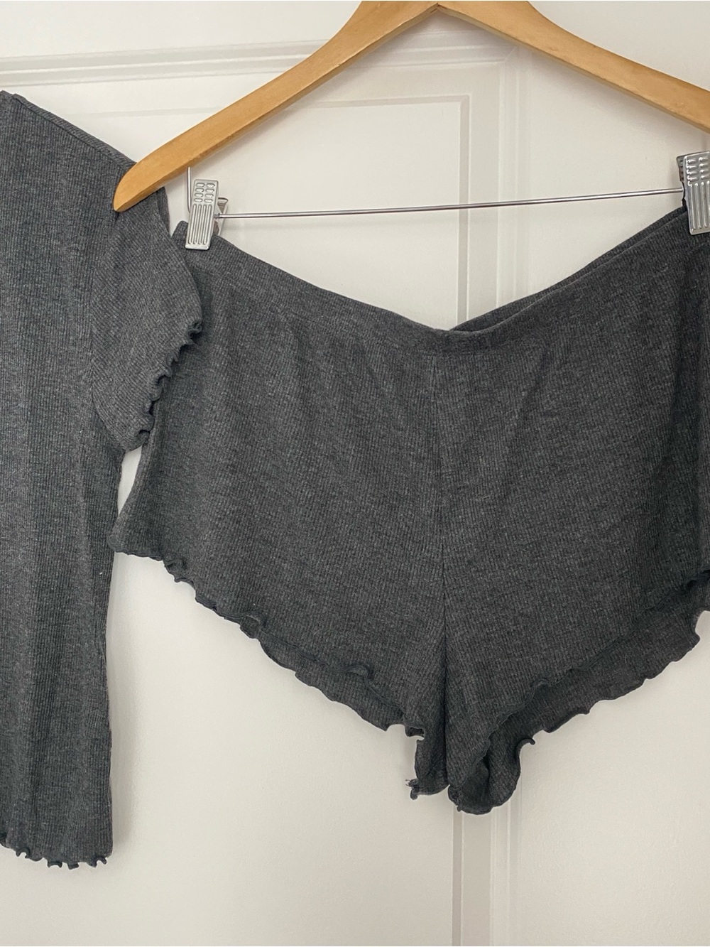 Xhilaration Women's Dark Gray 'LET'S STAY in Bed' Short Medium Pajama Set - Picture 3 of 7